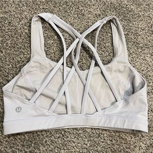• LULULEMON SPORTS BRA •
